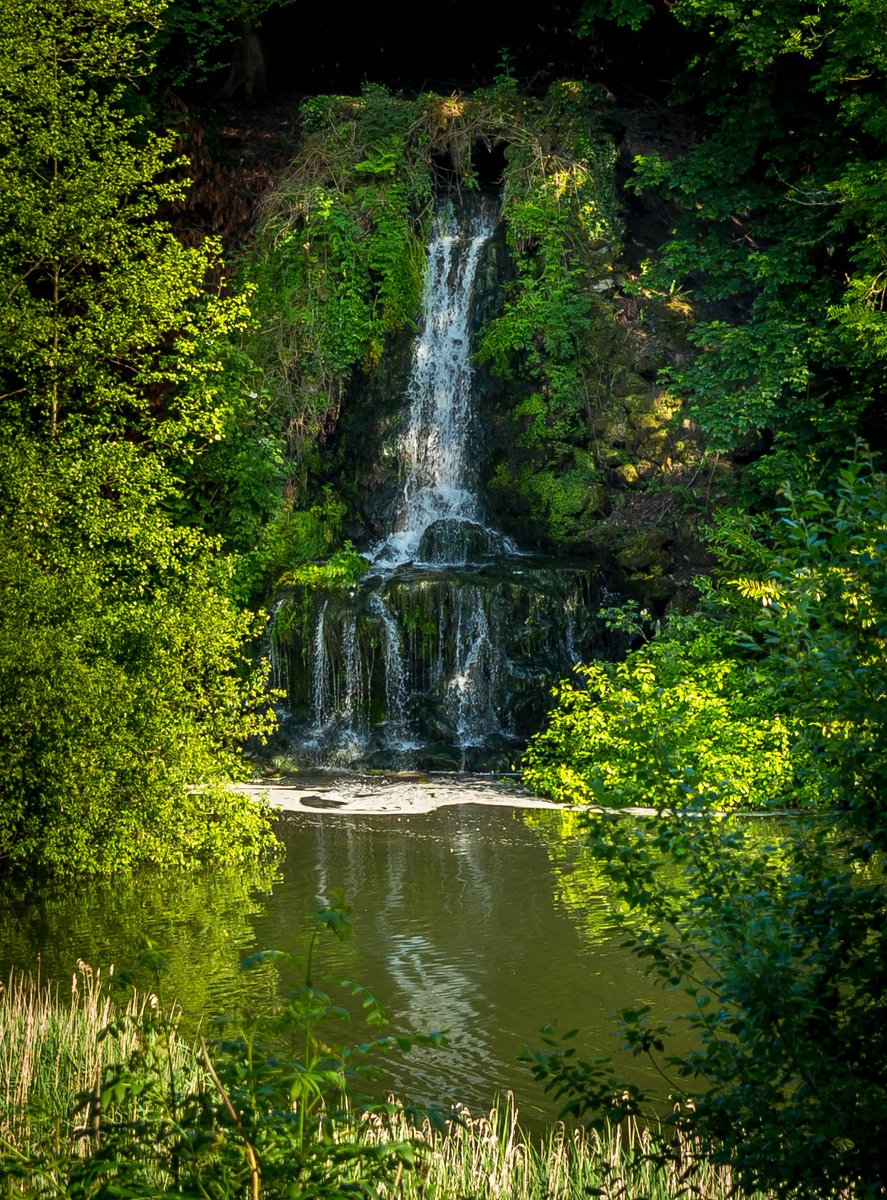 MonikaStudioArt's tweet photo. I love waterfalls ❤️ #WATERFALL #nature #NaturePhotography #photography #photographer #Canon #canonphotography #landscapephotography #landscape #day #2021 #traveling #GreatBritain #lighting #fun #Trending #Europe #Weather #WATERFALL #hot #FolloMe https://t.co/J4TIyD4jRB
