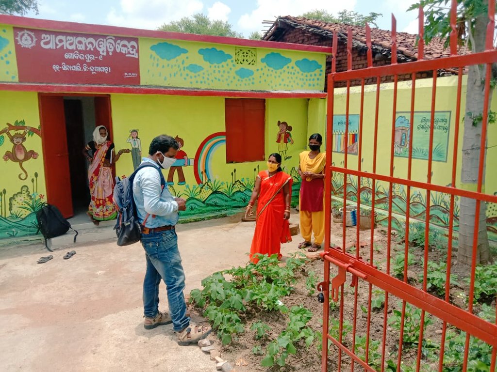 dr_shan145's tweet photo. Am awestruck to look at this #anganwadi center in nuapada district of #odisha, so beautifully engraved nutrigarden in the courtyard. Must acknowledge the hard work of #anganwadi workers. @MamtaHIMC @nhmodisha @ https://t.co/n8oFJ4IR2B