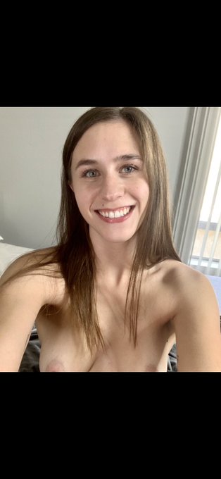 Just posted a new video on my OF 😉 https://t.co/nW0toGWEAj https://t.co/JHz3BwRQtT