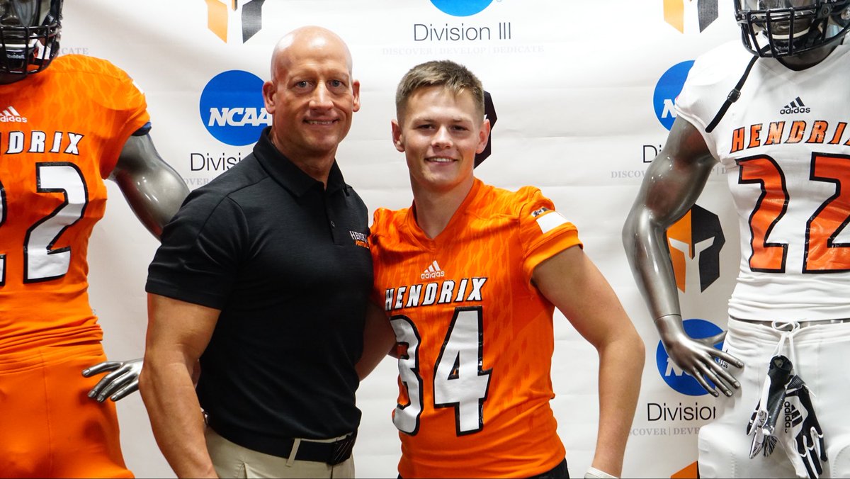JacobWHutto's tweet photo. Had a great visit with Hendrix yesterday💪🏈 https://t.co/owbHcYyBsd