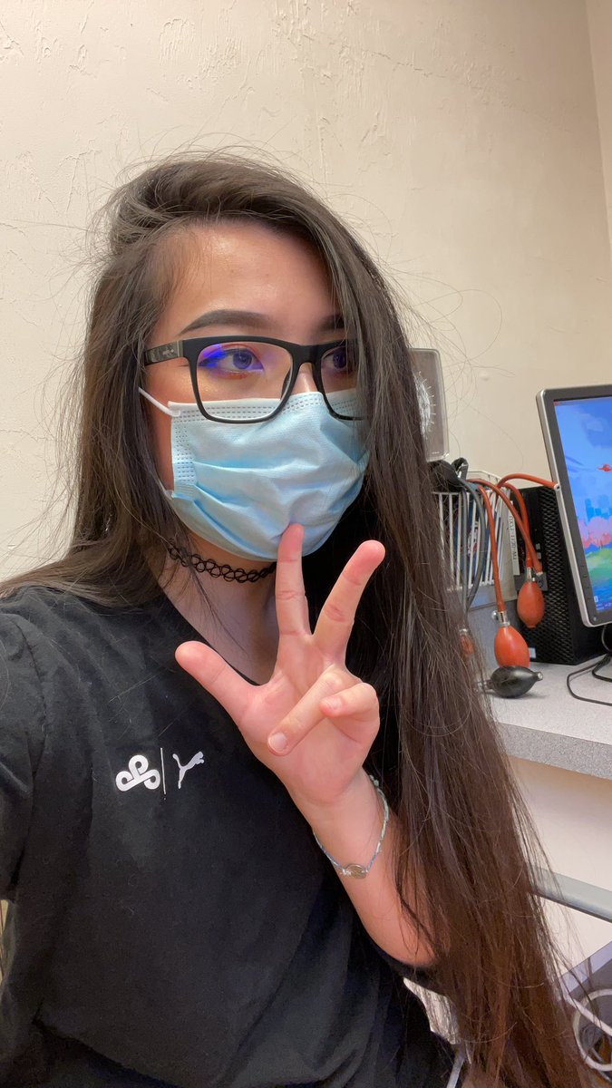 Allerzson's tweet photo. Doctor’s offices are definitely lit when are waiting over 30 minutes 🌸
#icanhearyourvoicedownthehall https://t.co/fLlMQ5FIH4