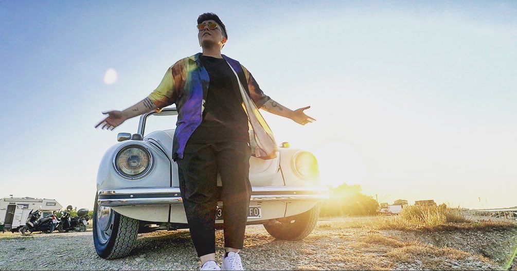 ciaroofficial's tweet photo. Accendete i motori…🚘
… ci siamo 🎉🎉
Pronti a partire verso
un’estate da sogno 🏖☀️✨
➡️29 GIUGNO⬅️
🔥QUESTA ESTATE🔥
il nuovo singolo 😎✌🏻
#ciaro #summer #estate #nuovosingolo #lifestyle #love #vacanze #photography https://t.co/oWxpNRnuQZ