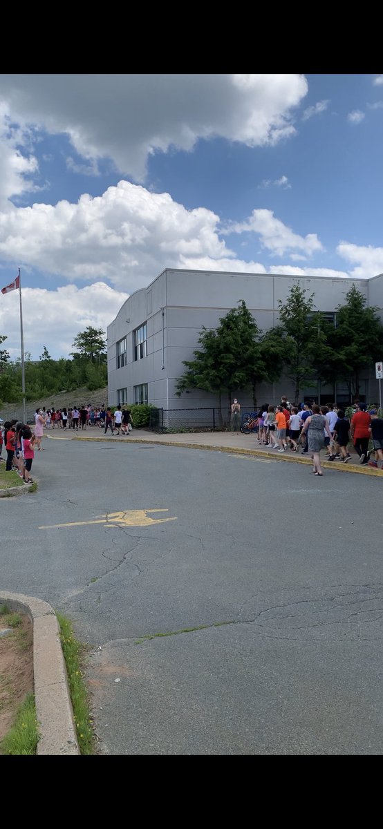 BedfordSouth's tweet photo. Wishing our Grade 4s all the best with a clap-out! https://t.co/s8R86sasIP