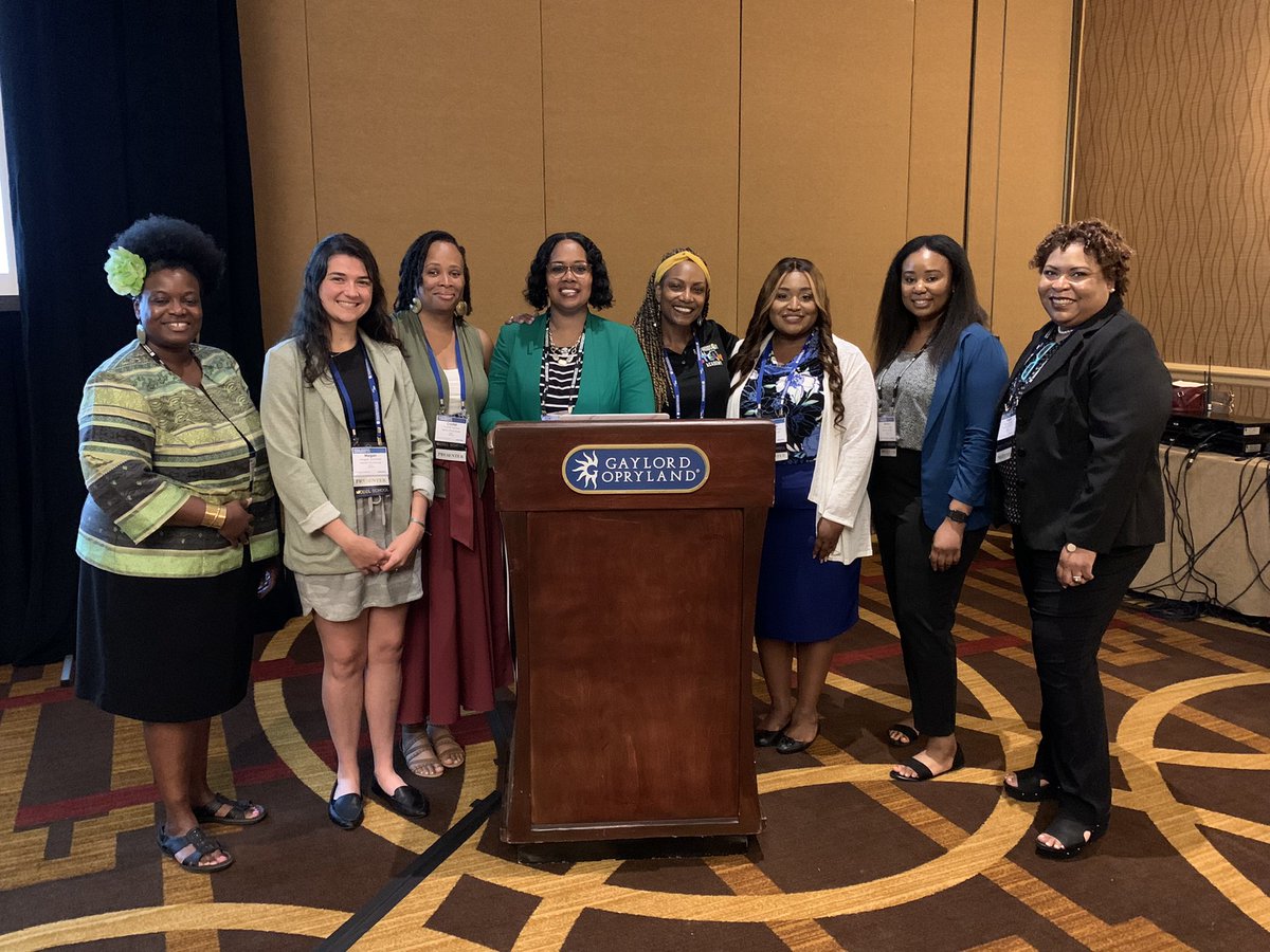 Eduk8r_Simmons's tweet image. The dynamic @R_B_HUDSON team knocked their presentation out the box! The Hudson journey was well told and well received! @RigorRelevance #MSC2021 #TeamSelma