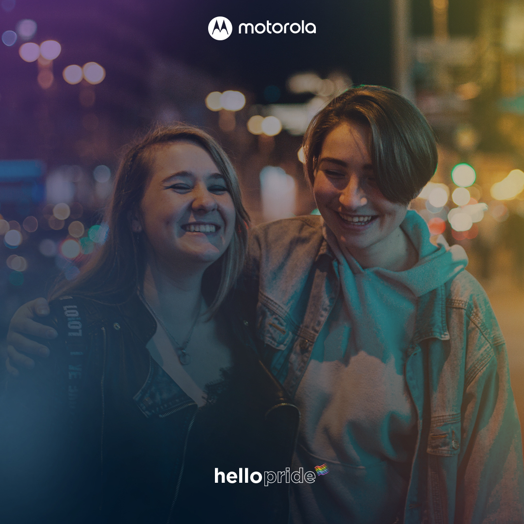 MotorolaPE's tweet photo. #hellopride 🌈Todos los días son perfectos para celebrar la diversidad y el 💛 amor. Y tú ¿de qué te sientes orgulloso? Cuéntanos en los comentarios 💬 https://t.co/v4NGRfEL3k