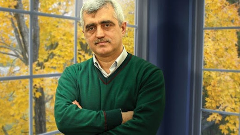 Reyhaninandi's tweet photo. Her zaman mağdurun yanında, haksızlığın karşısında olan sayın @gergerliogluof, bir twitten dolayı haftalardır cezaevinde. Bir an önce özgürlüğüne kavuşmasını diliyorum.

AYMGergerlioğluna Özgürlük
#KyrgyzstanFindOrhanInandi https://t.co/N2LgN94H9Q