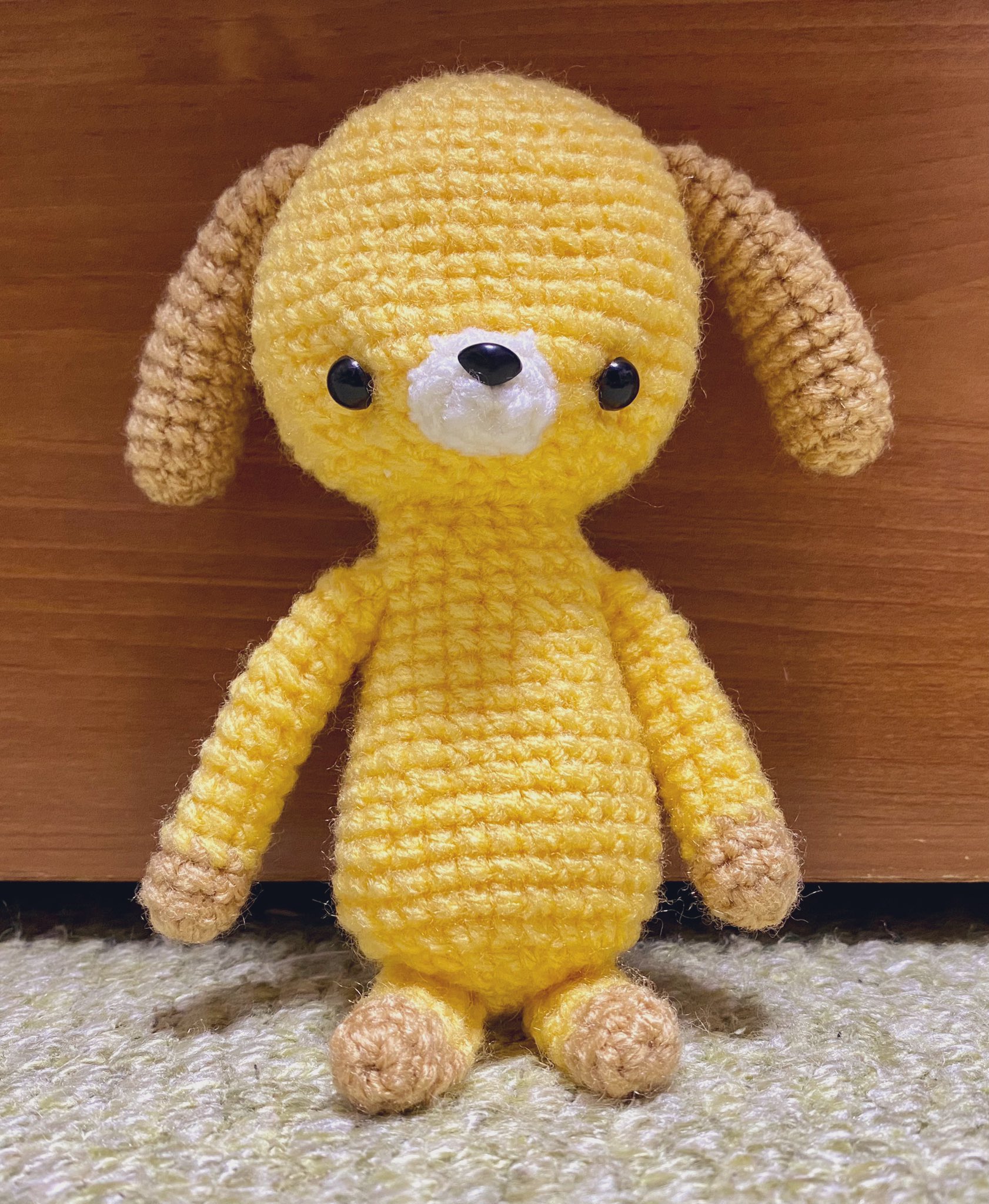 Twitter 上的 アコヤガイ 以前作った垂れ耳うさぎの編み図と同じなのに色を変えるだけで犬にも見えてしまう 目か 目が原因なのか あみぐるみ T Co Nzt1i4yluc Twitter