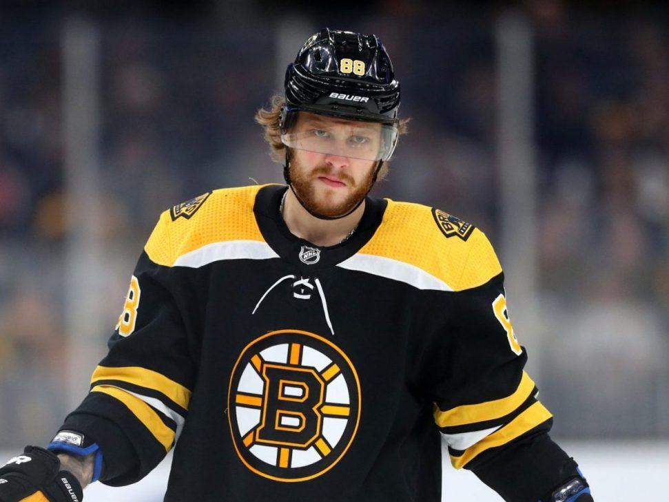 Bruins star David Pastrnak reveals death of infant son