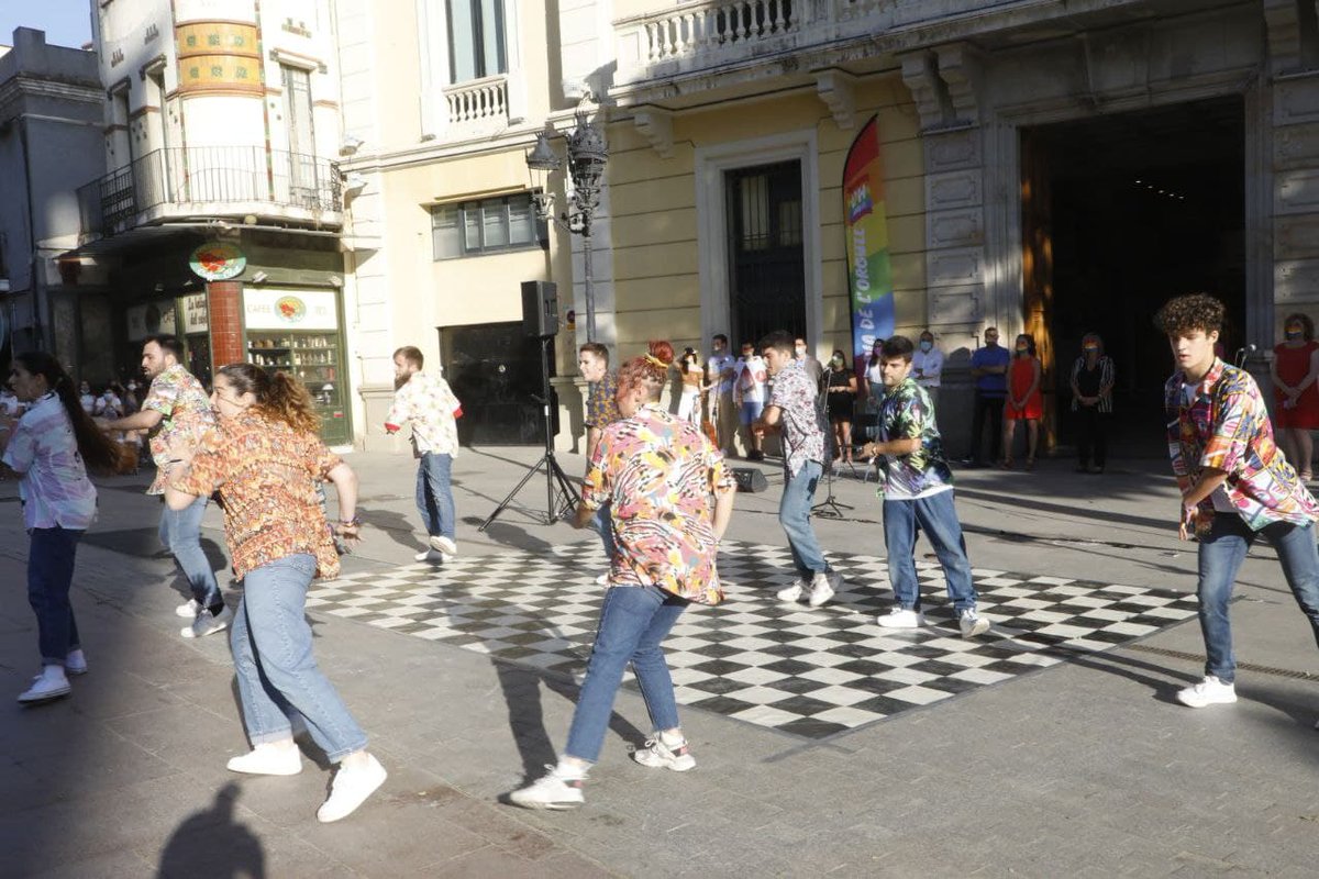 🏳️‍🌈 Avui, Dia de l’orgull LGTBI+, a #LHospitalet ens hem compromès a continuar treballant dia rere dia per garantir els drets i la igualtat de totes les persones, independentment de la seva identitat sexual o de gènere.
👉 bit.ly/3vZzmdz
#DiaOrgullLGTBI
#ViuLHambOrgull