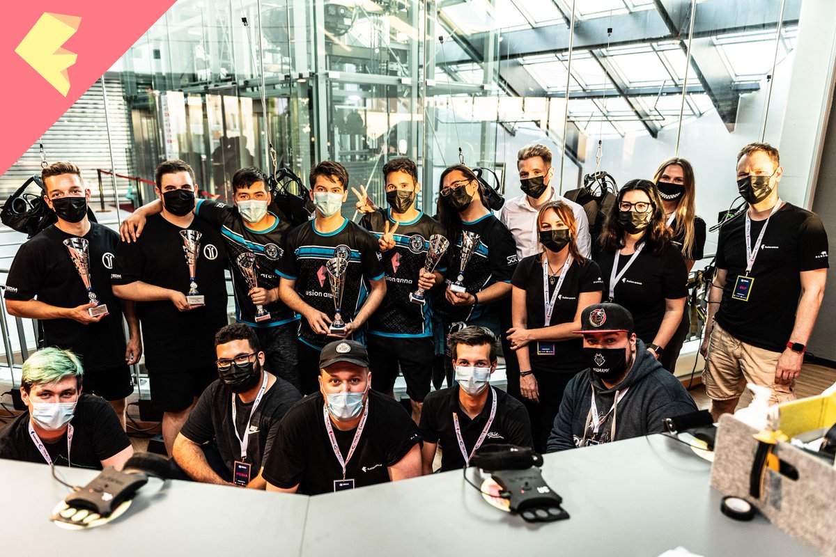 The beginning of something big. @Showdown_VR 

<a href="/Greneey/">Greneey 🐲</a> <a href="/c2fel/">Christoph Zweifel</a> @ronnytobler <a href="/maxcraft90/">Maxcraft</a> <a href="/RealChrigi/">Chrigi</a> <a href="/mrstandard_BW/">MrStandard</a> <a href="/FusionArena/">Fusion Arena</a>