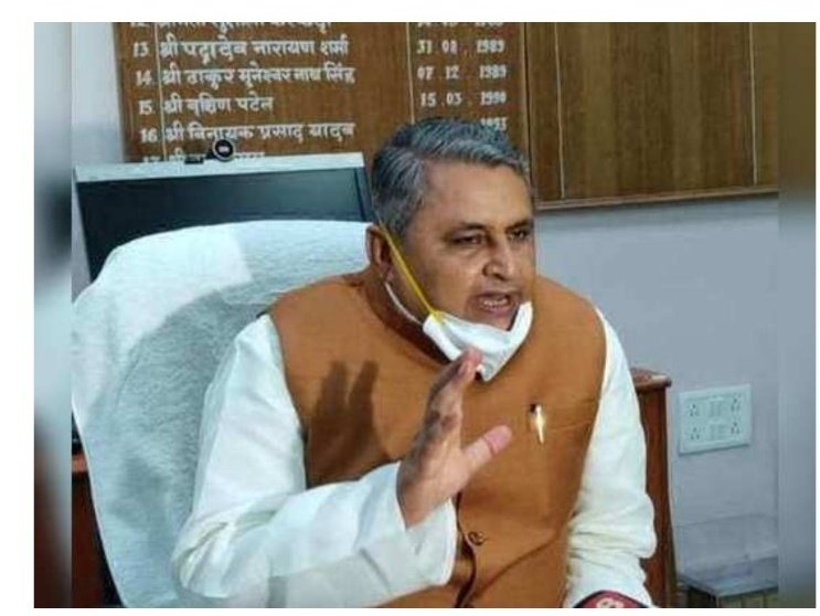 rajeev45819613's tweet photo. ऐसा कोई सफेद कुर्ता नही जिसपे काला धब्बा न हो वर्तमान में किसी भी सफेद कुर्ता वाले को उठा लीजिये,भूतकाल में उसके कुर्ते पे काले धब्बे जरूर मिलेंगे #STET19_MERIT_LIST_SCAM 
#JUSTICEFOR_STET19 @Stet2019
 @Sandeep_Saurav_
@Jduonline @VijayKChy @sanjayjavin @stet_bihar https://t.co/yeAxsTkzTF