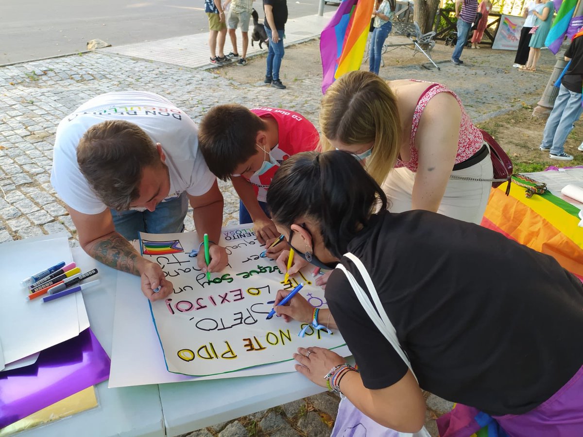 lisistratadb's tweet photo. Orgullo LGTBIQA+ 2021

Hermanas... ¡Comenzamos!

🏳️‍🌈💜

@DBorgullosa https://t.co/uQ1XqwAHLA