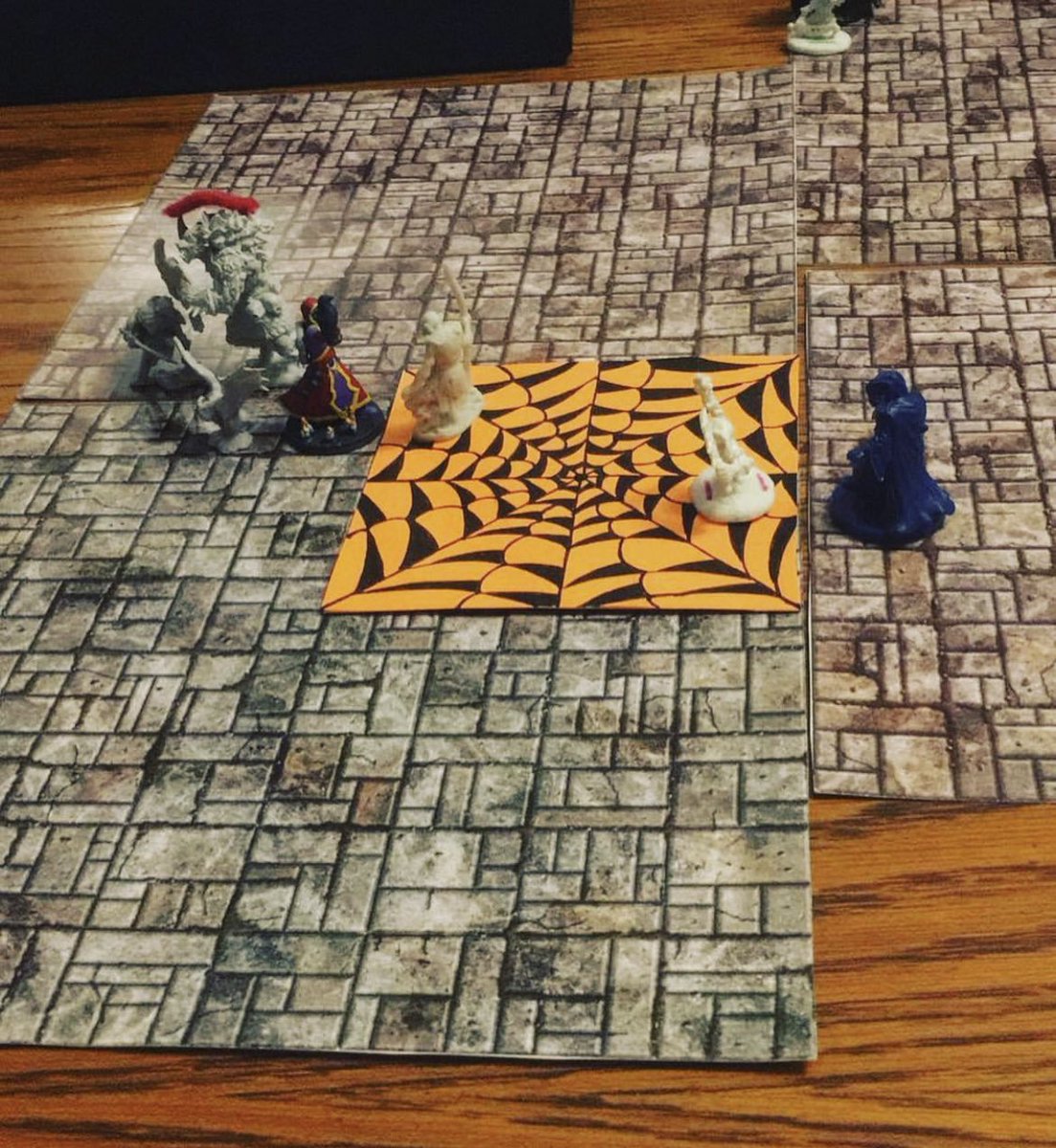 BugbearBrothers's tweet photo. Hetol Cunnan is a survivalist, first and foremost. His repertoire of spells included gems such as expeditious retreat, haste and web (as seen in this photograph). Is there any particular theme running through your spell list? #dndtactics #dndminis #ttrpg https://t.co/GMLjt8pwR1