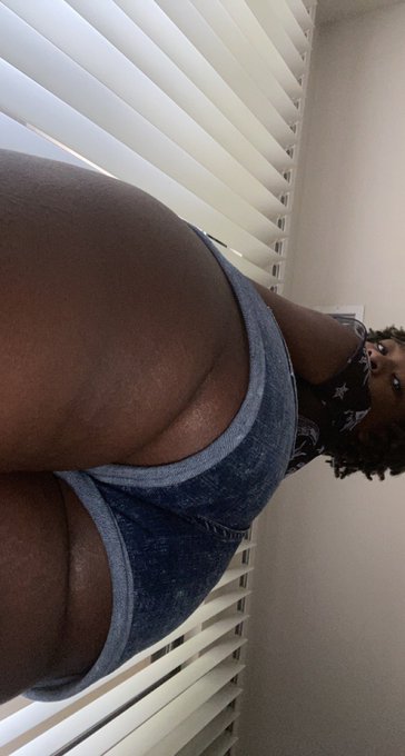 How&rsquo;s that view????🥵#femdom #ebony #assworshpappoved #Footfetish #smother #facesiting #giantess #ebony<a href="/tag/femdom"class="tags">#femdom</a><a href="/tag/ebony"class="tags">#ebony</a><a href="/tag/assworshpappoved"class="tags">#assworshpappoved</a><a href="/tag/footfetish"class="tags"><span>#footfetish</span></a><a href="/tag/giantess"class="tags"><span>#giantess</span></a><a href="/tag/trample"class="tags"><span>#trample</span></a><a href="/tag/smother"class="tags"><span>#smother</span></a><a href="/tag/facesiting"class="tags"><span>#facesiting</span></a>