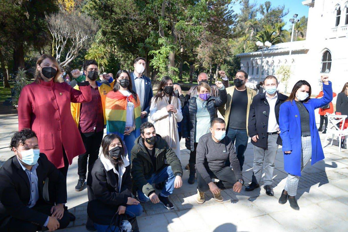 MacaRipa's tweet photo. Con emoción y responsabilidad damos inicio al nuevo Municipio de Cuidados de Viña del Mar. Nuestro principal desafío es formar una nueva relación entre municipio y ciudadanía con los valores de la horizontalidad, solidaridad y respeto mutuo. ¡A trabajar desde ya! https://t.co/1e3i0ZS9GL