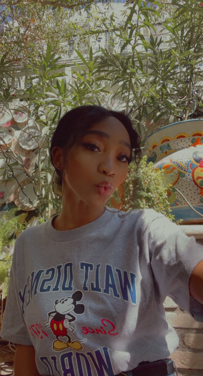dgdigimani's tweet photo. I just looked so pretty yesterday, enjoy ✨✨✨✨✨ https://t.co/ImlCS6p0au