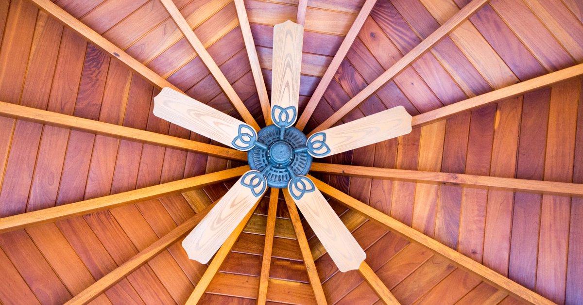 Set a date to rotate. For summer, make sure your fan blades are rotating in a counter-clockwise direction. This setting can typically be changed with your remote or by flipping a switch on the fan itself. Discover other ways to save at roseville.ca.us/lowermybill