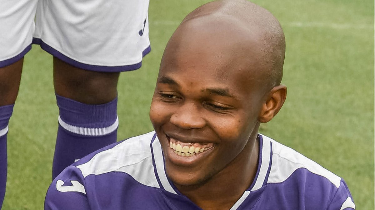 rscanderlecht's tweet image. Knowledge Musona trekt naar Al-Tai Football Club. Le RSCA lui souhaite plein succès dans la suite de sa carrière en Arabie Saoudite. 🟣⚪ rsca.be/transfers