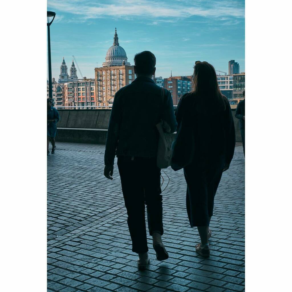 Gzafeiropoulos7's tweet photo. With @stpaulscathedrallondon in the background… 
.
.
.
.
.
.
📷 Fuji X-T30 
.
.
.
.
.
.
.
.
Lens 35mm f/2 R WR
.
.
.
.
.
.
.
.
.
.
.
.
#capitalshooters #thecommuterstock #streetart  #streetphotographers #sp_daily #londoncollective #streetphotography #… https://t.co/pUzgLKASfT https://t.co/9zsvEdMPsJ