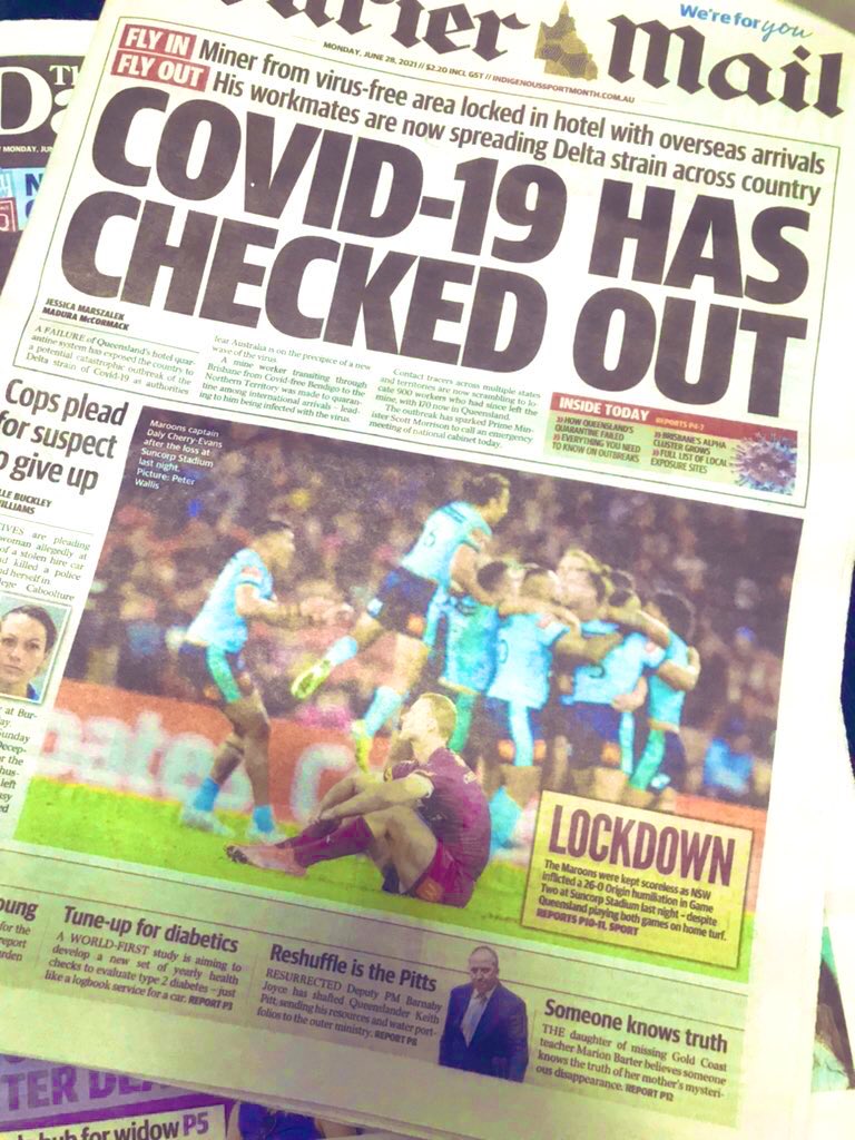 CoachGarnier's tweet photo. 2 salles, 2 ambiances…!#Sydney #Brisbane #TheDailyTelegraph 📰 😁
#TheCourierMail 🗞😢 @beinsports_FR #nswblues #QLDER https://t.co/QhEEGd1SCf