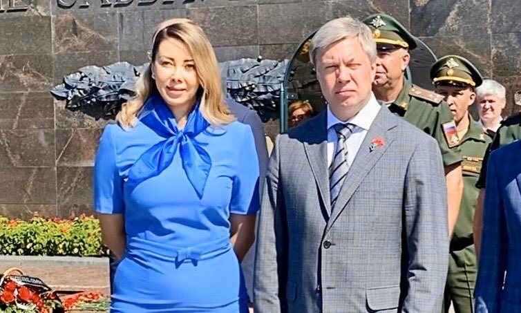 Красота победит Русских. Новые люди выдвинули кандидата в губернаторы Ульяновской области «Красу России» Светлану Гореву. ulbusiness.ru/%d0%ba%d1%80%d…