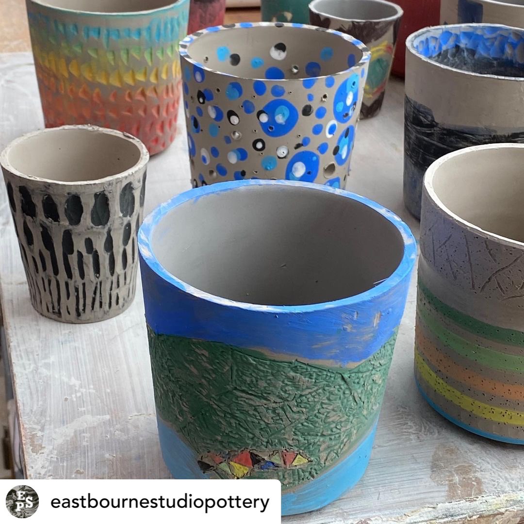 ESPceramics's tweet image. Our slip casting workshop was a great success Running to coincide with our FREE interactive installation @volteastbourne Mark of the Maker and the Makers’ Mark… Today’s marks were made on slip cast vessels
#slipcast #plastermould #potteryclasses #Eastbourne