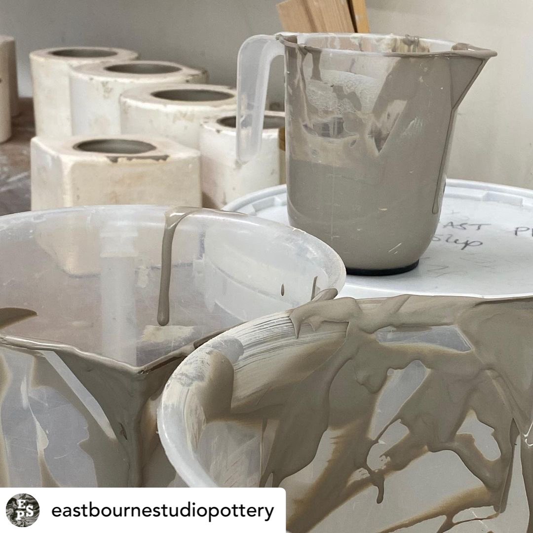 ESPceramics's tweet image. Our slip casting workshop was a great success Running to coincide with our FREE interactive installation @volteastbourne Mark of the Maker and the Makers’ Mark… Today’s marks were made on slip cast vessels
#slipcast #plastermould #potteryclasses #Eastbourne