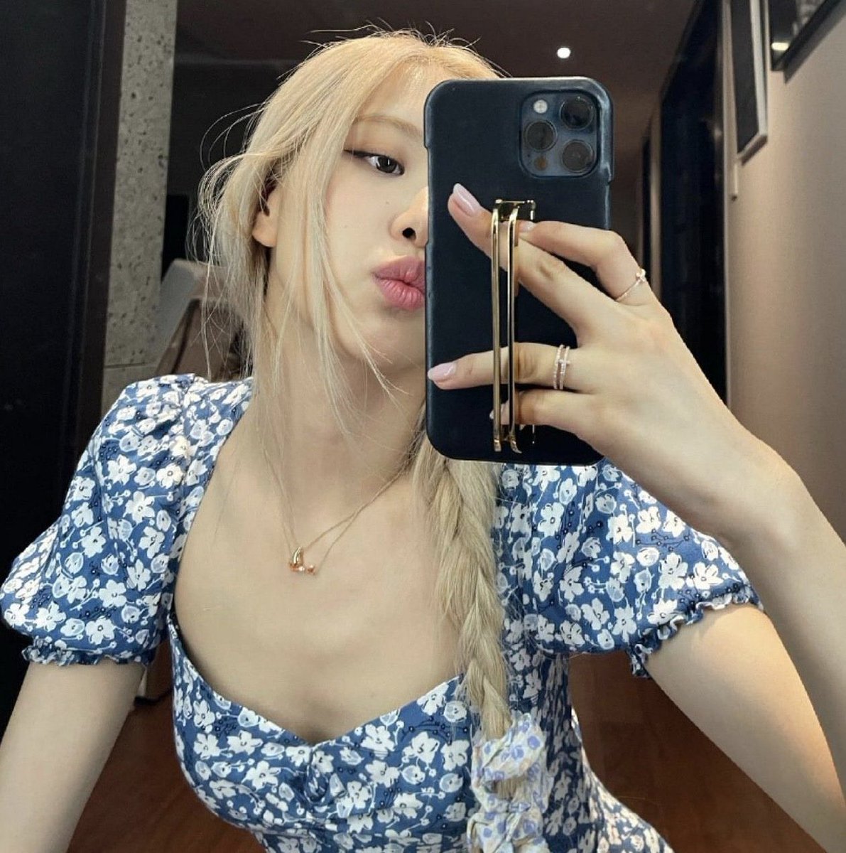 jpgchaesoo's tweet photo. 💙🦋 https://t.co/LFpm3Y4ka1