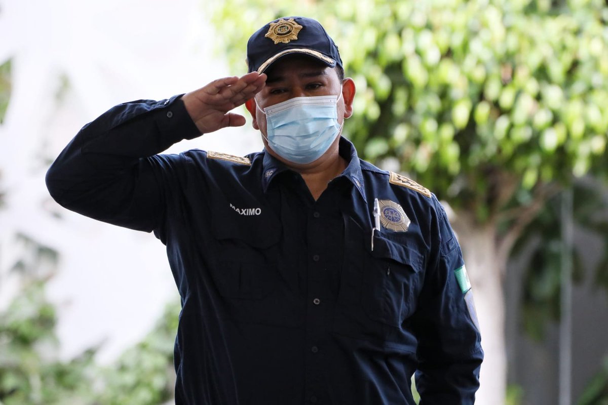 GobCDMX's tweet image. Al día de hoy, ninguna alcaldía de la Ciudad se encuentra entre las más violentas del país; sin corrupción logramos grandes cambios y fortalecemos las instituciones.

Hoy se integran 100 elementos policíacos 👮‍♂️👮‍♀️ en @Alc_Iztapalapa, para brindar mas seguridad a la ciudadanía. 👍