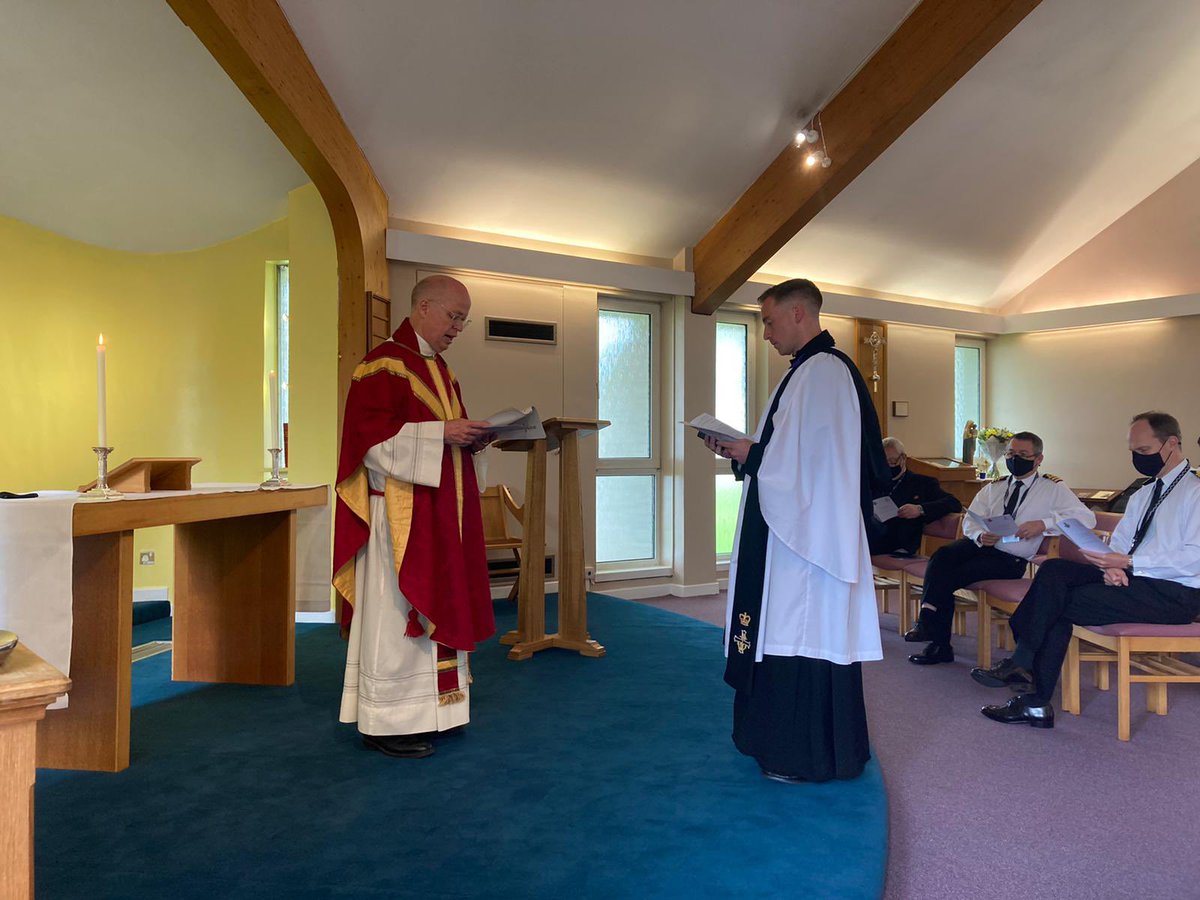 Chaplains become younger and more diverse, joy to licence James at RNAS CULDROSE.@NavyLookout @BathWells @ChurchTimes @AdmTonyRadakin @DioTruro @CliffCollege @RNASCuldrose