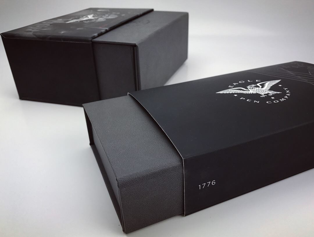 SunpackDotCom's tweet photo. Happy MagBox Monday! These Custom Turned Edge Boxes, Slipcases, and O-Sleeves were made for our friends at Great Republic Pen Company. #handmade #retailpackaging #slipcase #turnededge #packagingideas #luxurypackaging #branding #highendpackaging #promotionalmarketing #MADEinUSA https://t.co/QY38oGP7yM