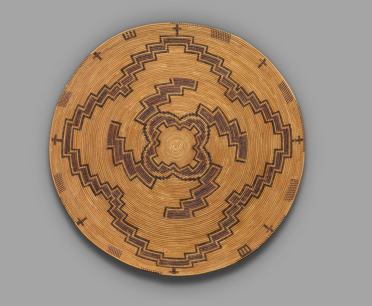 aic_americas's tweet image. Yokuts, Polychrome Gambling Tray, 1890 artic.edu/artworks/18313… #artinstituteofchicago #yokuts
