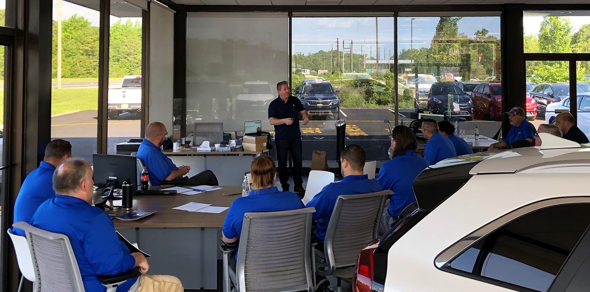 tommolog's tweet photo. Congratulations to @ManahawkinKIA, the latest dealership to earn #PlugStar EV certification. EV education is the key. @NJCAR1918 @NewJerseyDEP @Charg_EVC @pluginamerica https://t.co/S8IfrIGmfE