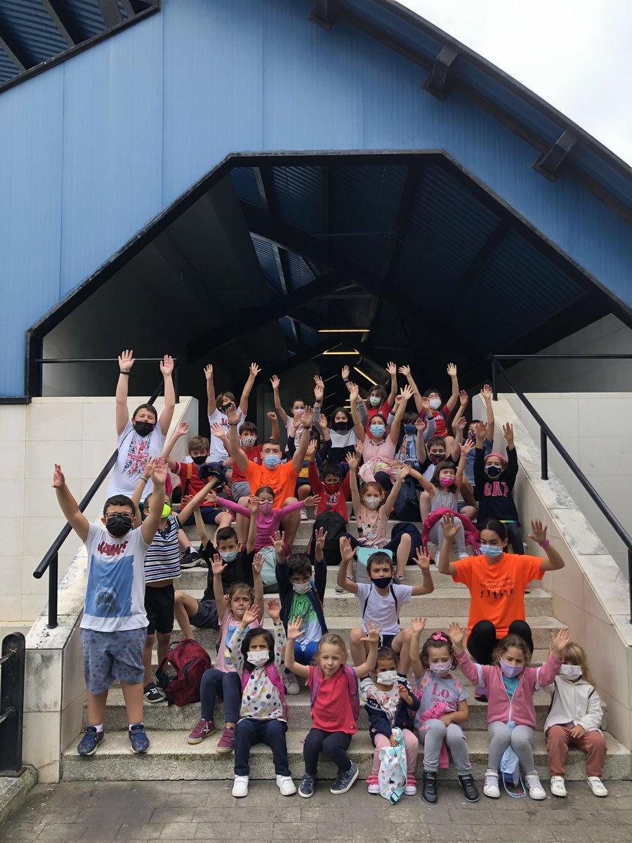 AtleticoCastro's tweet photo. ❤️¡Comenzamos la primera semana del IX Campus Riomar Multiactividad de verano!🖤
#Campus #Riomar #Multiactividad #Verano #2021 #CastroUrdiales☀️ https://t.co/q90oBLgN8r