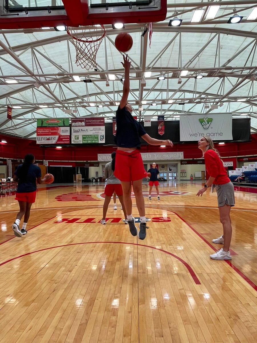 BIG Day 1️⃣ of Summer! WE’RE BAAAAACK!! 🛡👀#RadfordTough | #RiseAndDefend