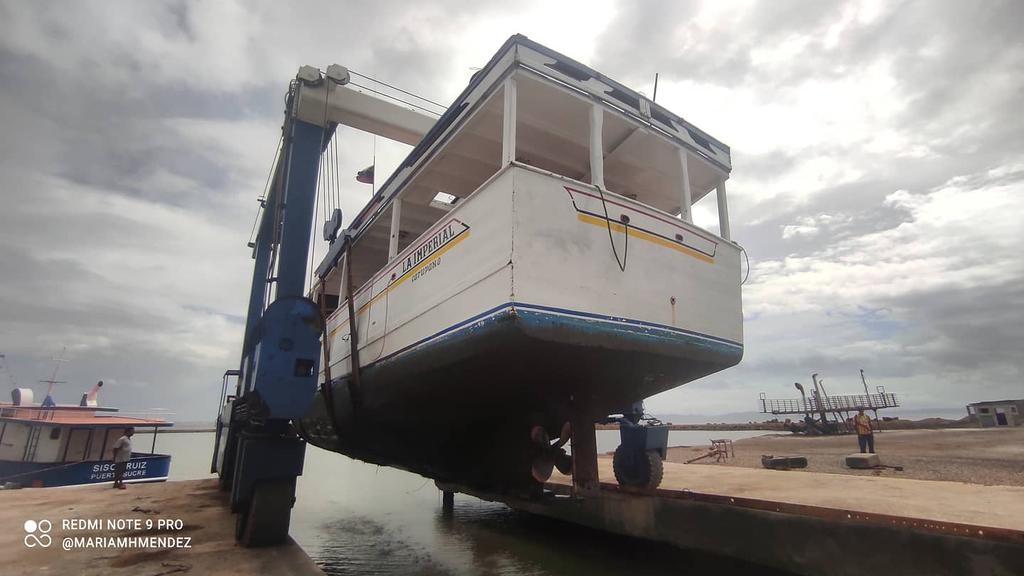 Navimca's tweet photo. Nuestros clientes siempre regresan 💪 Embarcación "La Imperial" está de regreso para su mantenimiento. 
_
_
_
_
_

#shiplife #boatwork #boatrepair #Cumaná #Venezuela🇻🇪 https://t.co/1PvR7Nfcvn
