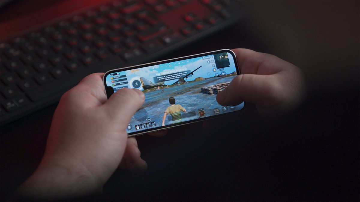 gamedailybiz's tweet photo. Report: Mobile games to generate $44.7 billion in the first half of 2021 (Sensor Tower). https://t.co/sQUXNGxEFY Sensor Tower's @CraigChapple talks to GameDaily about the success of the mobile sector on the back of the COVID-19 pandemic. https://t.co/sbcbVdSjbV