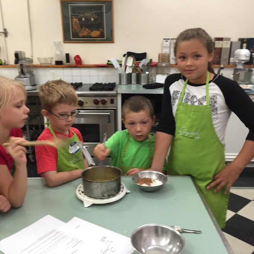 It's not too late to sign up for summer camps! Check out the article below from <a href="/PittsburghMag/">Pittsburgh Magazine</a>  or check out <a href="/GaynorCooking/">Gaynor's Cooking</a> !
pittsburghmagazine.com/summer-camps-a…