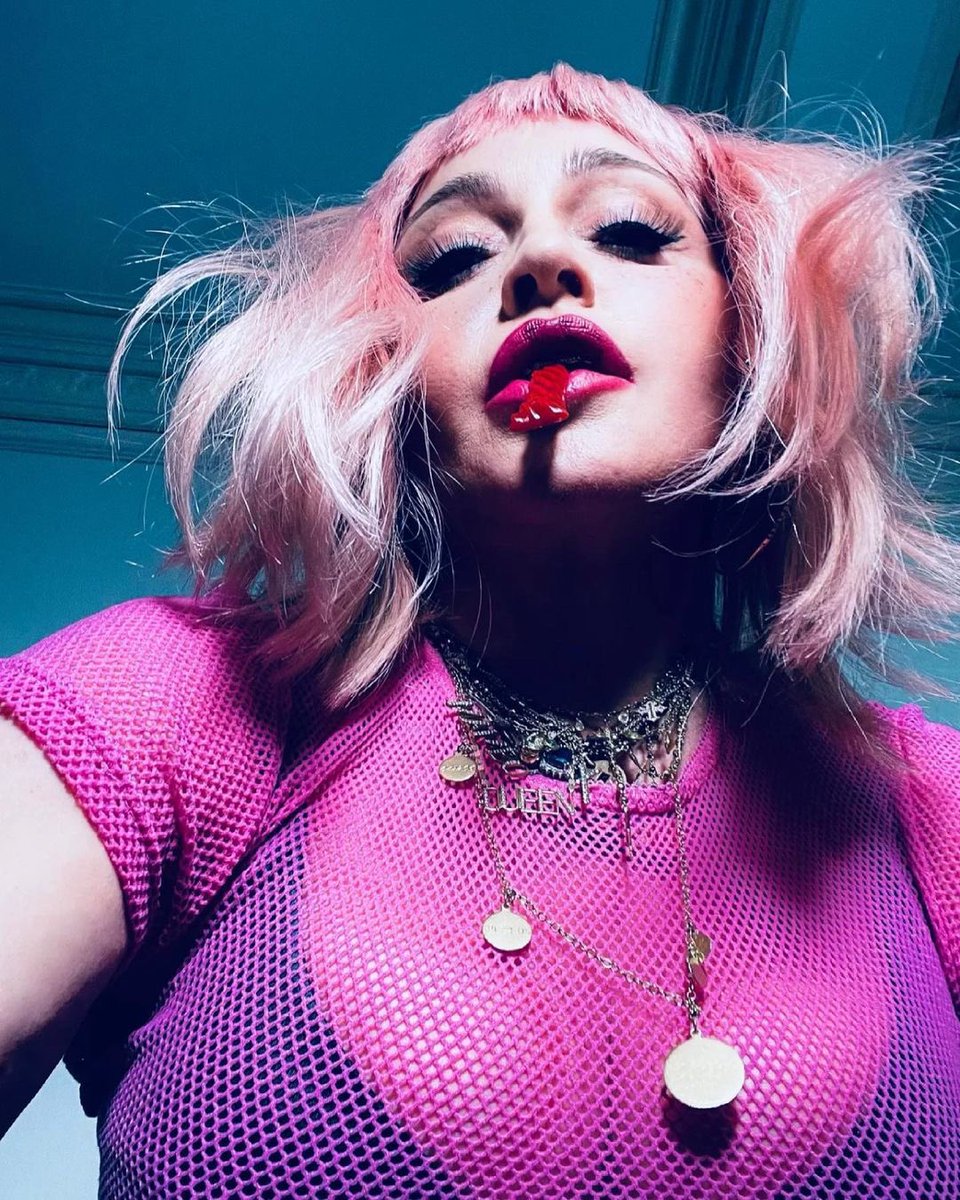 Madonna tweet picture