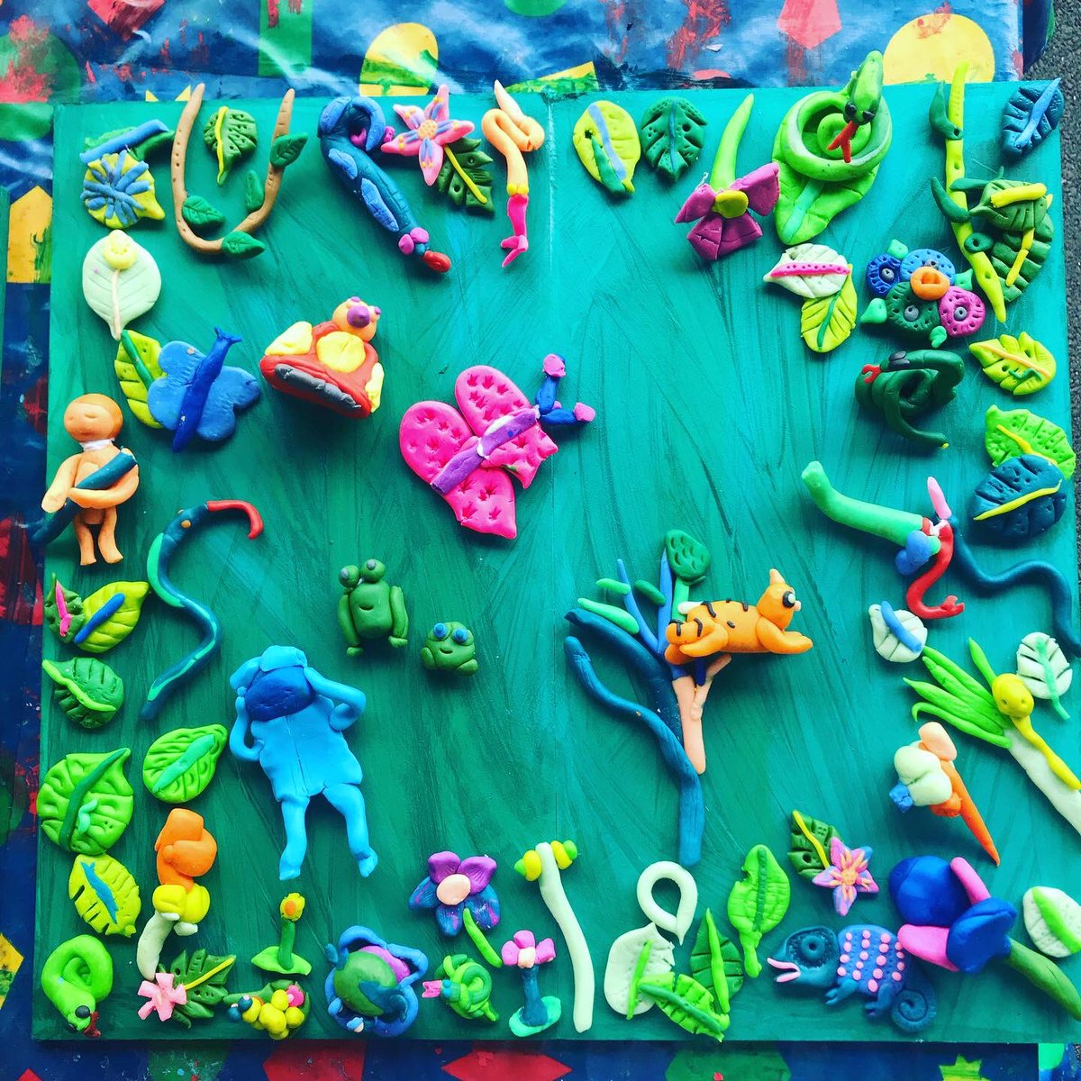 ArtistsInthe's tweet photo. @TrinityBVPfa a few pics from the brilliant work of your Y4s recently working on their #rainforest project making #polymerclay #rainforestmodels Didn’t they do well?! #schoolartworkshops #artforkids #creativityforall https://t.co/DrrAkVQEdh