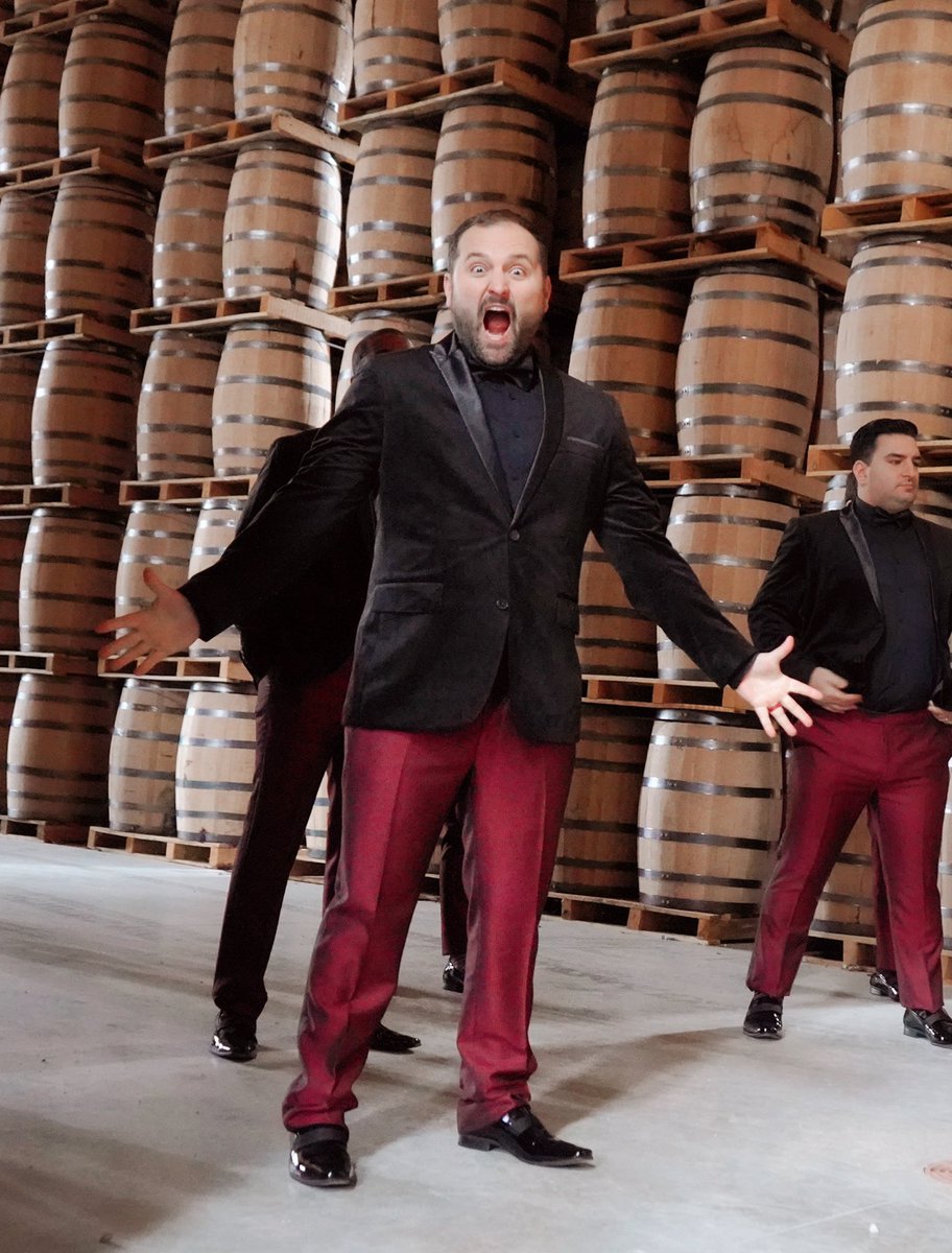 Straight No Chaser tweet media