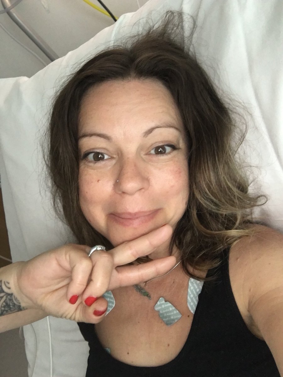 BoakesKisha's tweet image. Past year been knock after knock, but I’m springing back quicker each time! 2 weeks bed rest after a touch of surgery, then 15 minutes back at work today, before a bubble closure sent me home! #ffs #stillsmiling #gettingbackup