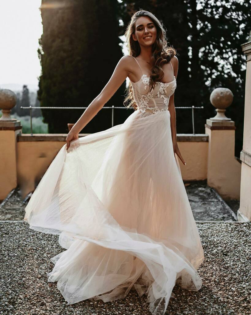 AN EXTRA SPECIAL LOOK FOR YOUR EXTRA SPECIAL DAY // Our #Cherie @tali__photography #GaliaLahav #GLCouture instagr.am/p/CQYyEnsplzl/