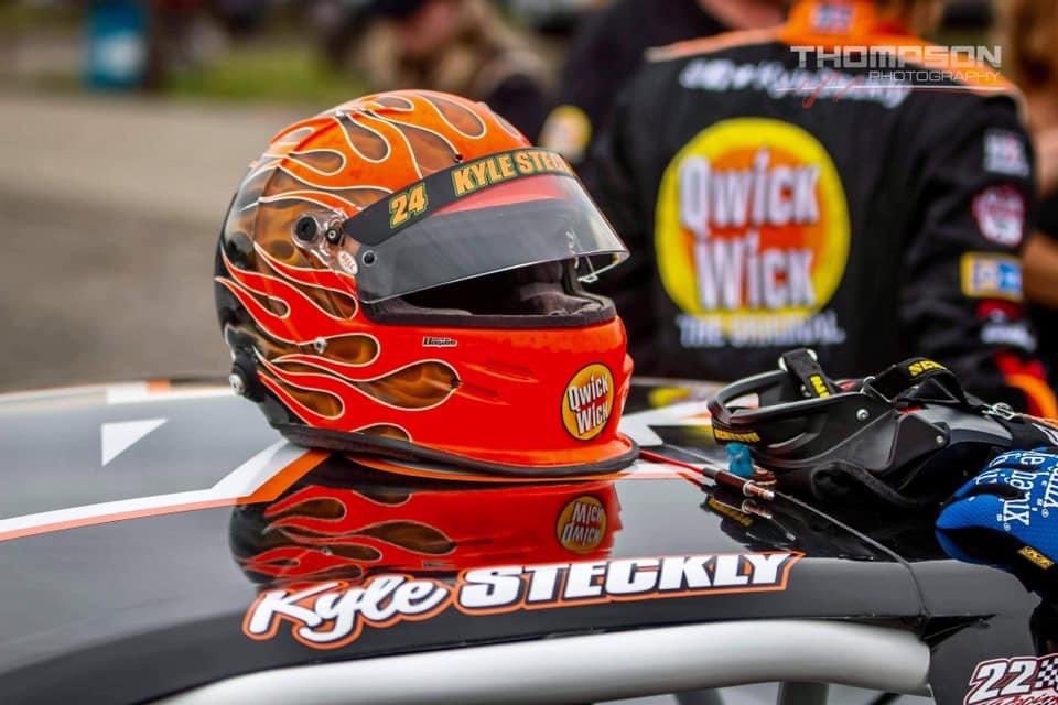 Whoa, check out <a href="/KyleSteckly/">Kyle Steckly</a>’s new <a href="/QwickWick/">Qwick Wick Fire Starter</a> Helmet! 

Photo: @Thompsons_Photo