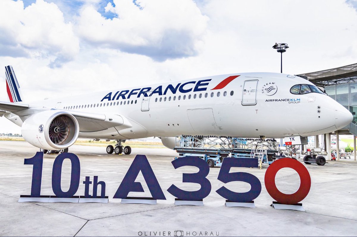 jb_359_Xwb's tweet photo. Vendredi 18 juin nous avons ramené depuis Toulouse le 10ème #A350 pour @AirFranceFR, c’est toujours un honneur et une grande fierté de ramener un avion neuf à #CDG merci @CAlloing et @OlivierHoarau  pour les photos #AvGeek @Airbus @A318111 @bezzer_spotter @GreenPilotM @AFnewsroom https://t.co/PWHI0bjDbJ