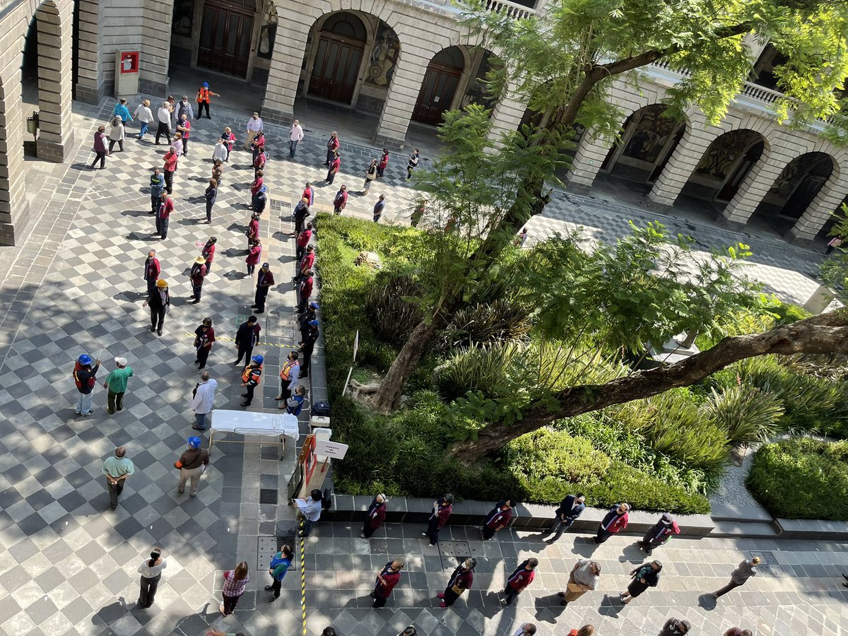 Como parte de la cultura de prevención, en la Secretaría de Educación Pública llevamos a cabo el  #SimulacroNacional2021 con toda responsabilidad.