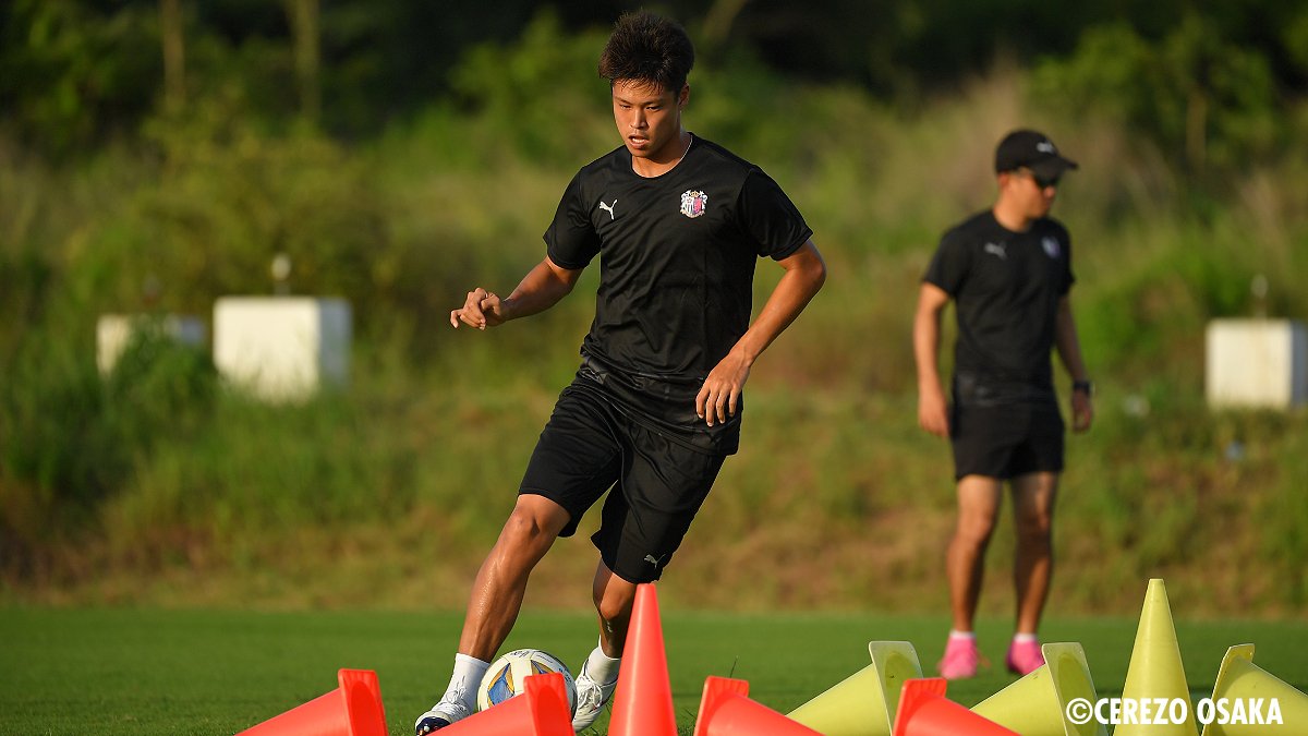 セレッソ大阪オフィシャル Acl現地レポート 今日のブリーラム トレーニング初日の真剣な表情の選手たちもお届け Acl仕様のカッコいい練習着に身をまとい 6 24 木 の初戦に向けて始動しました セレッソ大阪 Cerezoosaka Acl21