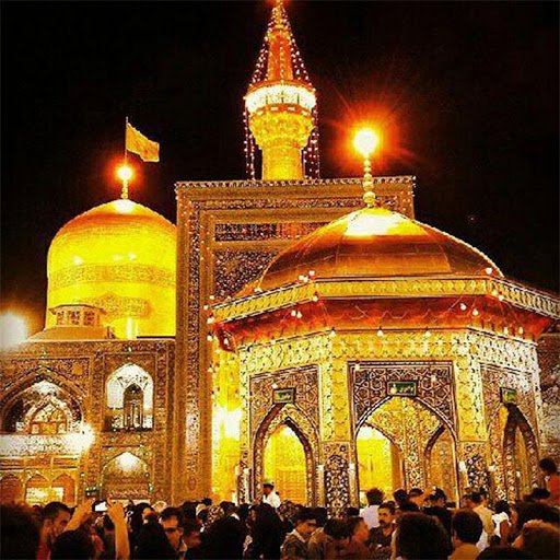 R_Sadat_g's tweet photo. نا امید از تمام داروها
 نا امید از دعای هر ساعت 
چشمم اما خلاف پاهایم
 روبه دروازه خراسان است 
دلتنگتم آقا جان
#ولادت_عشق https://t.co/7YkLdEUqqs