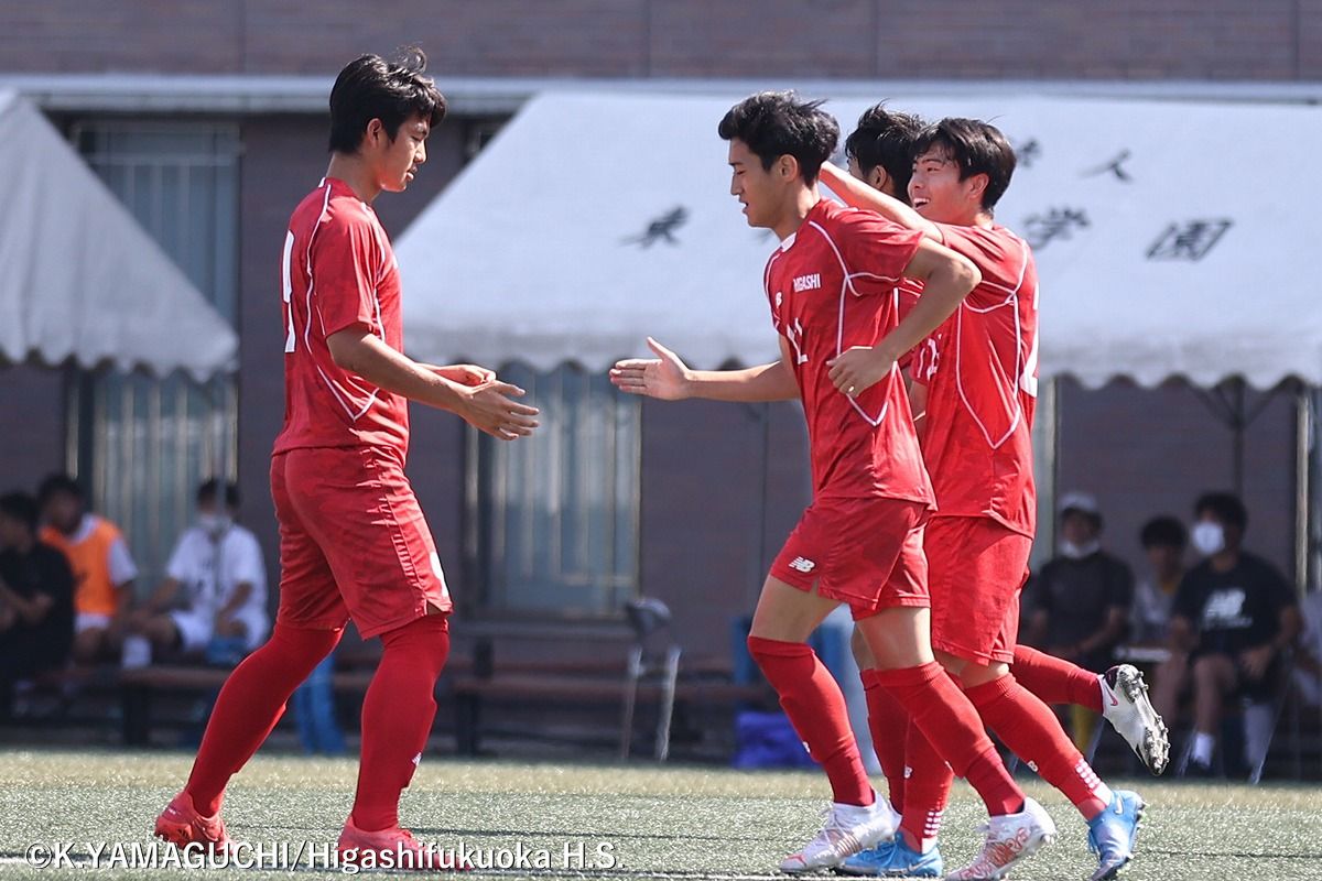赤い彗星 東福岡高校サッカー 写真館 高円宮杯 Jfa U 18サッカーリーグ21福岡1部 第3節 東福岡b 希望が丘 守備の要 吉田大晃 キングスfc 2年 Gk戸成晃大 宇部市立厚南中 2年 クロスを上げる對馬陸人 C Aグランロッサ 1年 県 赤い彗星 東福岡高校サッカー 写真館 高円宮杯 Jfa U 18サッカーリーグ21福岡1部 第3節 東福岡b 希望が丘 守備の要 吉田大晃 キングスfc 2年 Gk戸成晃大 宇部市立厚南中 2年 クロスを上げる對馬陸人 C Aグランロッサ 1年 県