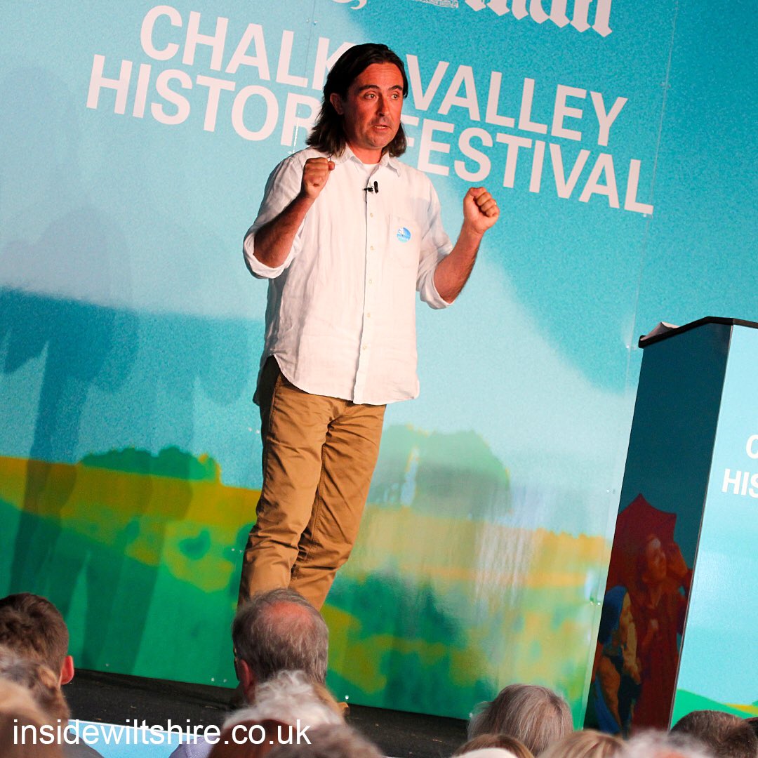 InsideWiltshire's tweet image. Looking forward to the Chalke Valley History Festival this week. Speakers include @thecoastguy, @AlexJLanglands, @James1940, @thehistoryguy, @TracyBorman, @cspencer1508, @MaryAnnOchota #PhilHarding and many more! #amazinghistory 
Images from 2019 insidewiltshire.co.uk/photos-of-chal…